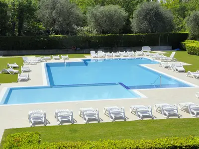 PoolOfHouse