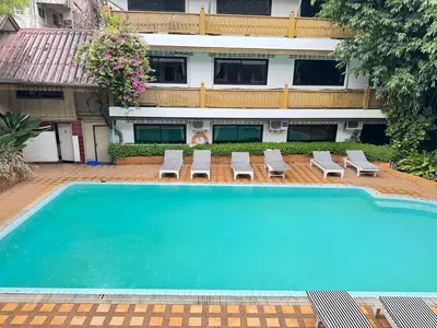 PoolOfHouse