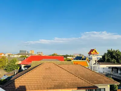 ExteriorSummer