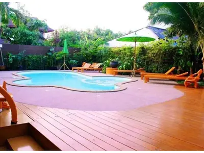 PoolOfHouse