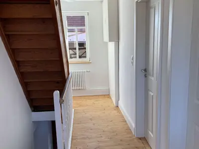 Flur 1. OG mit Treppe
