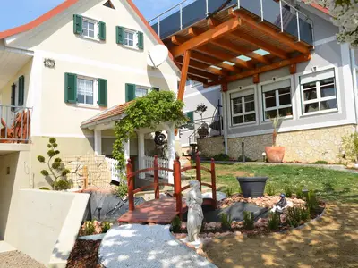 Neue Ansicht Haus von der Zufahrt