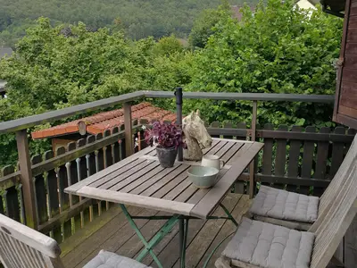 Balkon Gartenblick