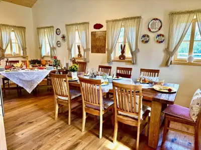 Dorfschenke-beim-Ebner-1822-Holz-Stroh-Lehm-1024x7