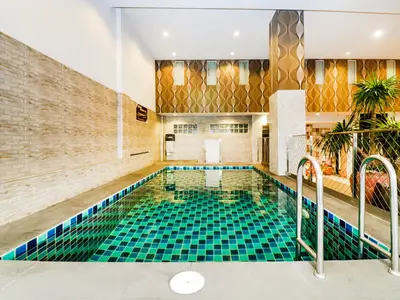 PoolOfHouse