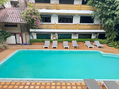 PoolOfHouse