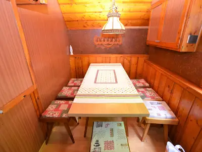 DiningRoom