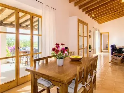 DiningRoom