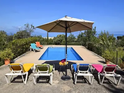 PoolOfHouse