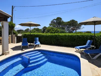 PoolOfHouse