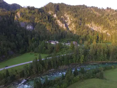 Luftaufnahme mit Salza Fluss Wildalpen