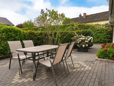 Terrasse mit Aussenbestuhlung