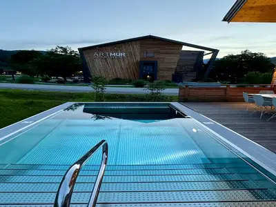 PoolOfHouse
