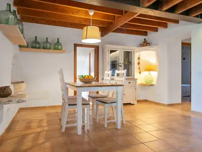 DiningRoom
