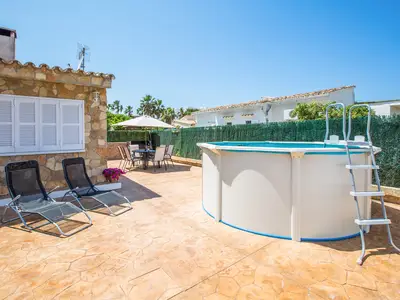 PoolOfHouse