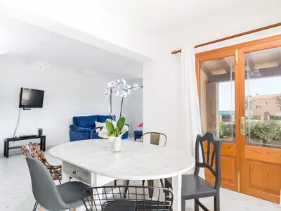 DiningRoom