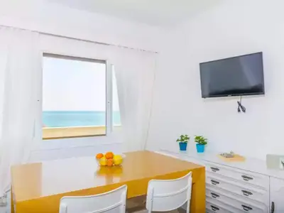 DiningRoom