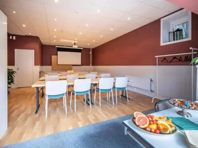 DiningRoom