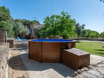 PoolOfHouse