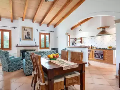 DiningRoom