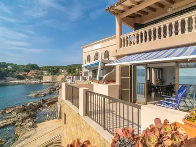Ferienhaus für 9 Personen (22 m²) in Sant Elm 1/10