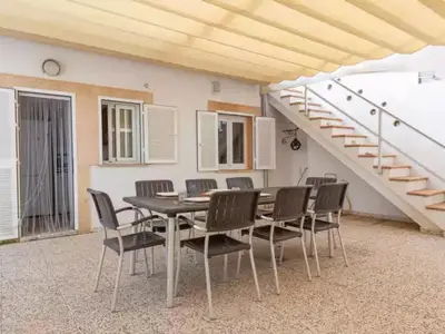 DiningRoom
