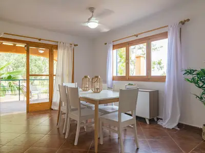DiningRoom
