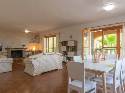 DiningRoom