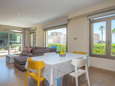 Ferienhaus für 7 Personen (240 m²) in Platja De Muro 9/10