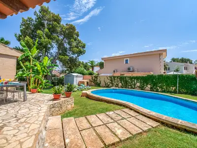 PoolOfHouse
