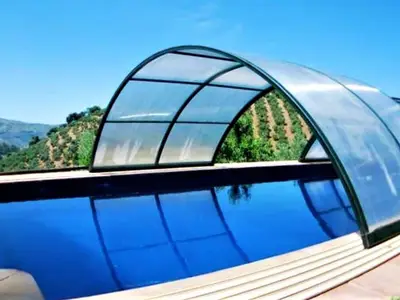 PoolOfHouse