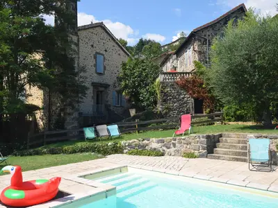 PoolOfHouse