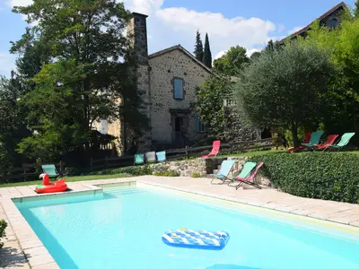 PoolOfHouse