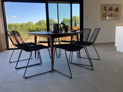 DiningRoom