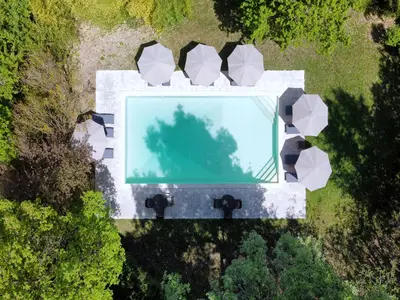 PoolOfHouse