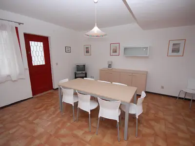 DiningRoom