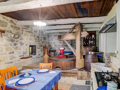 DiningRoom