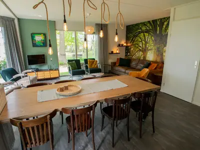 DiningRoom