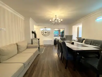 DiningRoom
