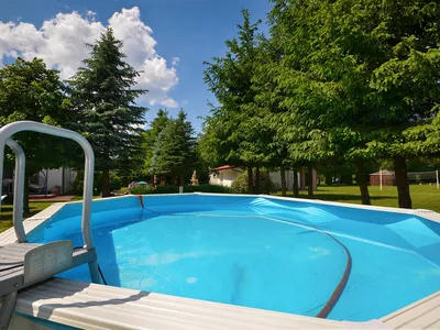 PoolOfHouse