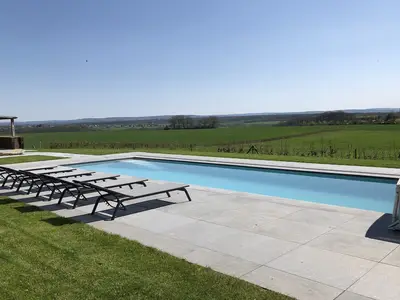 PoolOfHouse