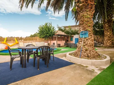 PoolOfHouse