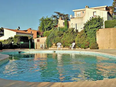 PoolOfHouse