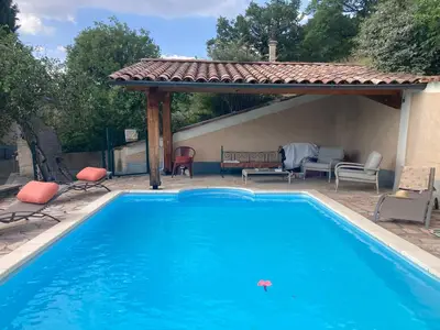 PoolOfHouse