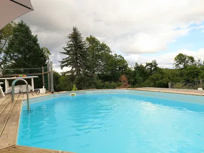PoolOfHouse