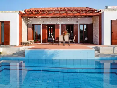 PoolOfHouse
