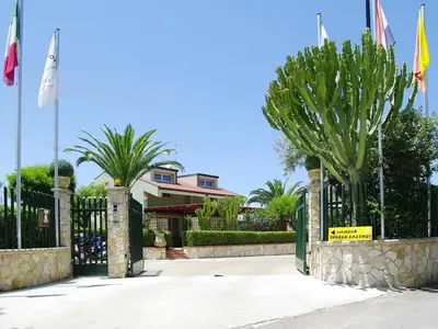 ExteriorSummer