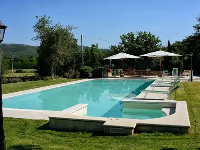 PoolOfHouse