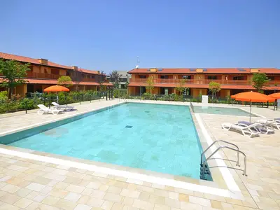 PoolOfHouse