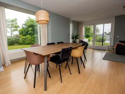 DiningRoom